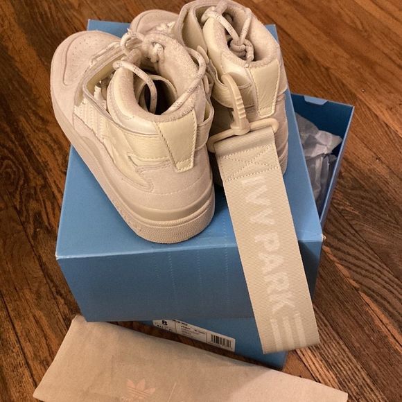 Adidas x Ivy Park Forum Mid Unisex - Picture 2 of 16
